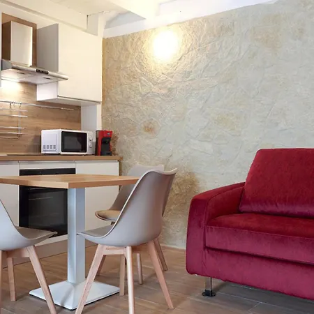 Hostmate - - Garruba *
