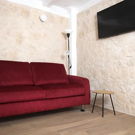 Hostmate - - Garruba Apartment *